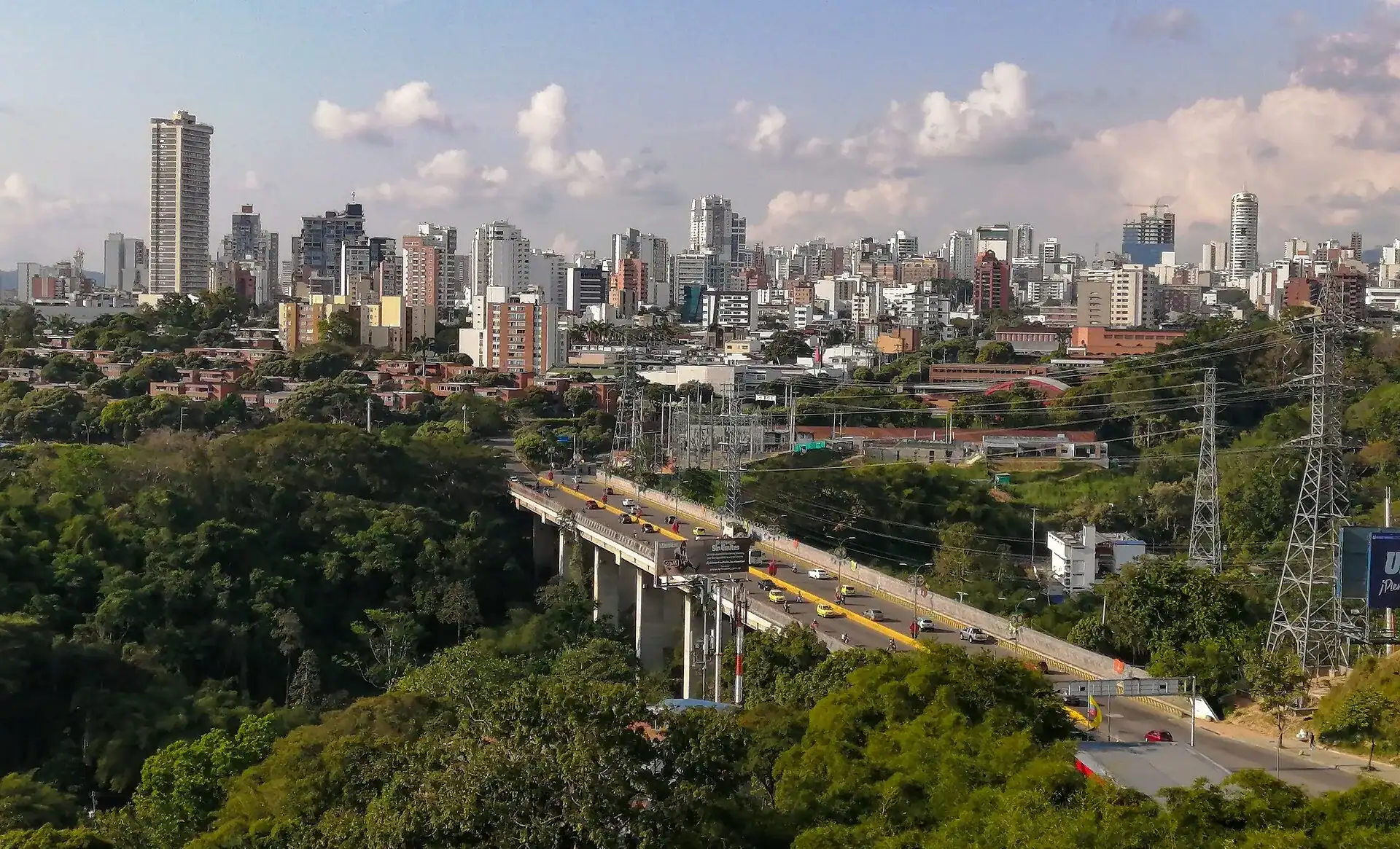 Bucaramanga with its viaduct and the ravine below