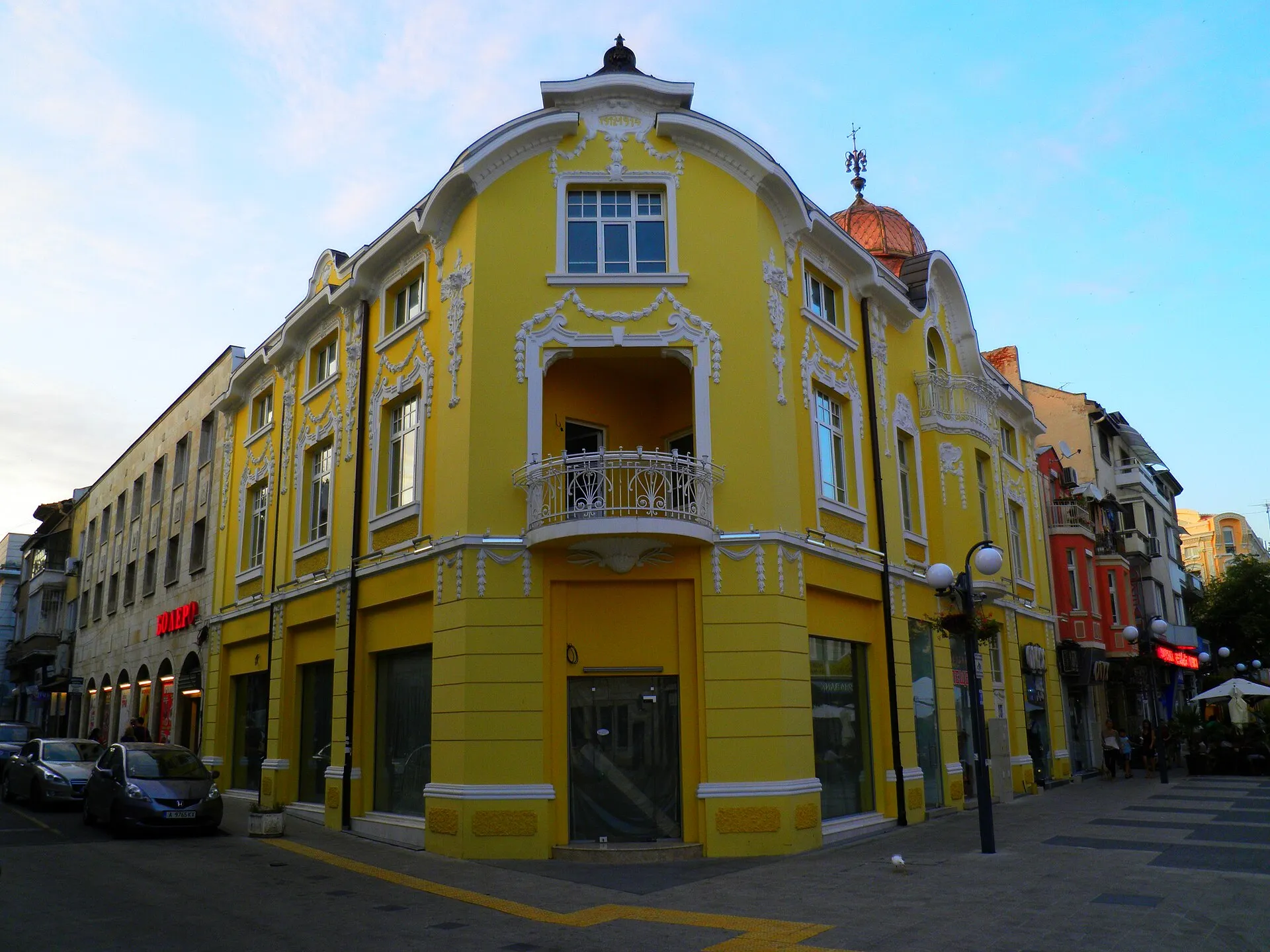 A street corner in the centre of Burgas