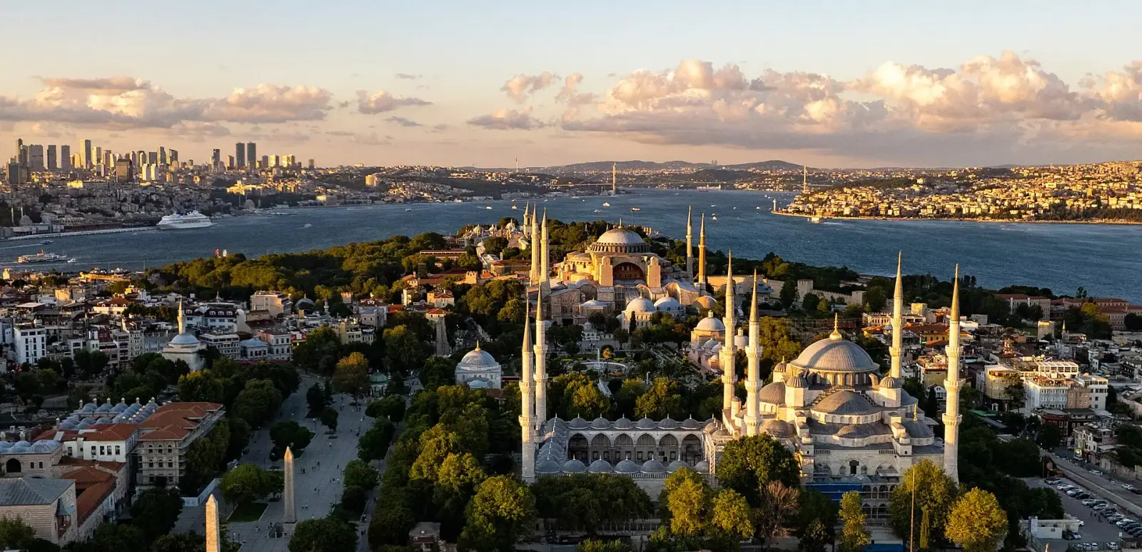 Aerial view of Istanbul showing the Blue Mosque, Hagia Sophia, and the Bosphorus strait