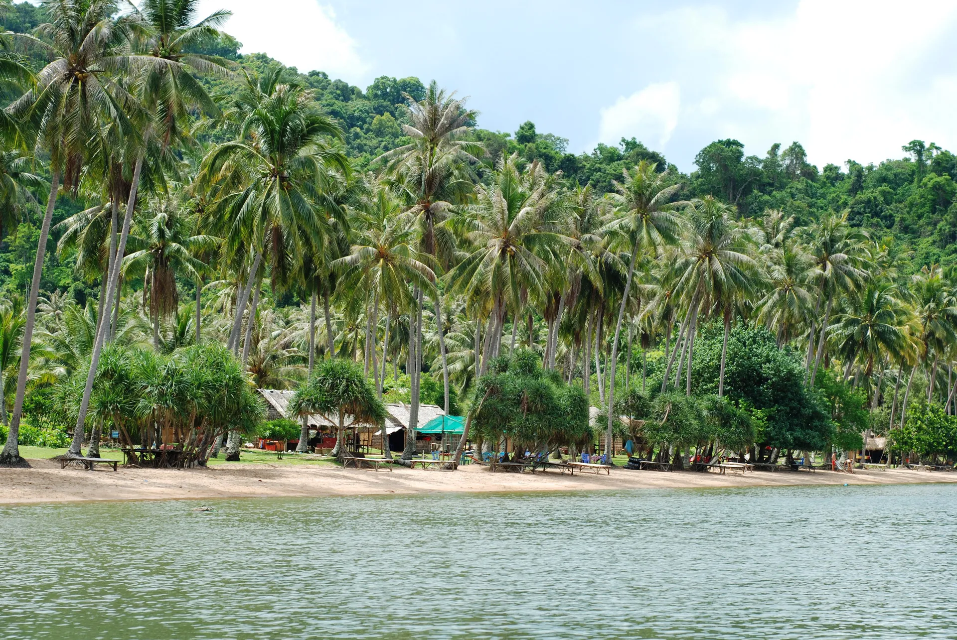 Koh Tonsay (Rabbit Island) beach off Kep, Cambodia
