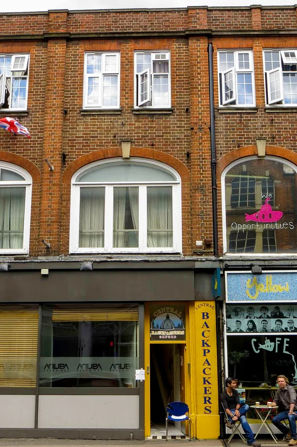 Central Backpackers Oxford hostel entrance on Park End Street
