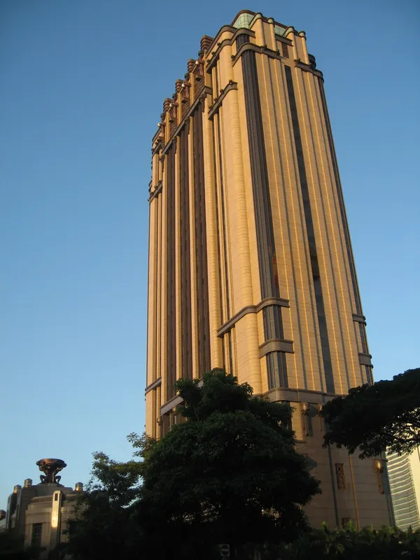 Parkview Square Art Deco tower in Singapore, home of Atlas Bar